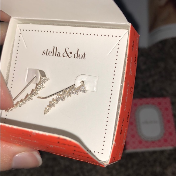 Stella & Dot Jewelry - Stella&Dot ear climber
